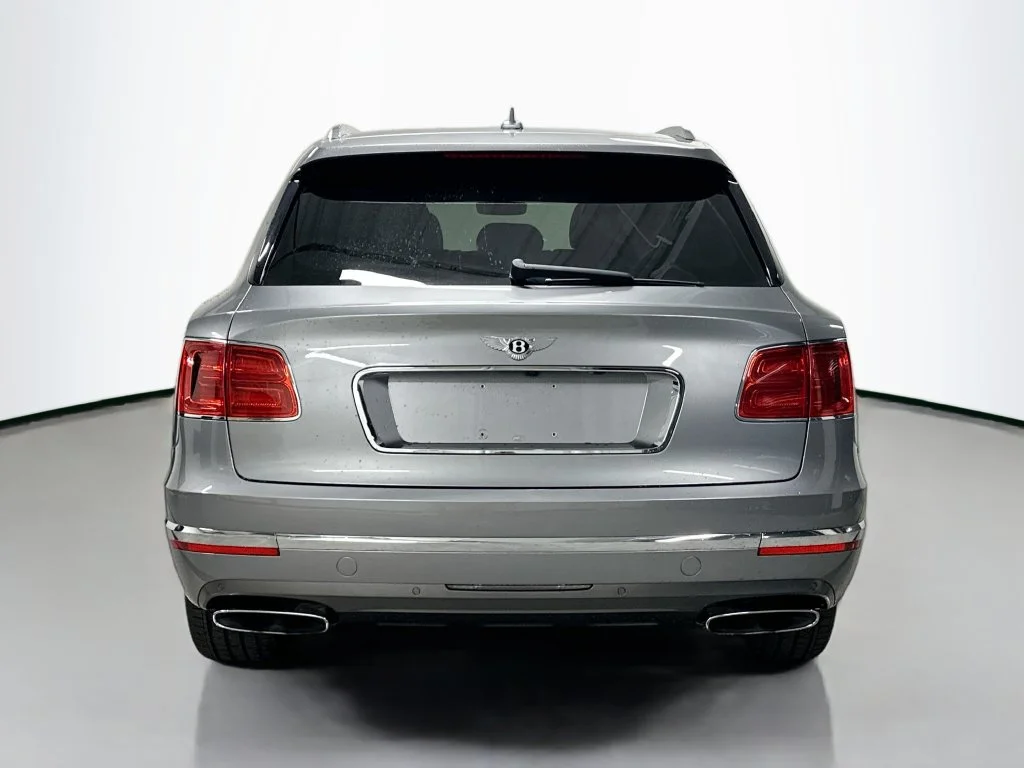 Used 2018 Gray Bentley W12 image 10
