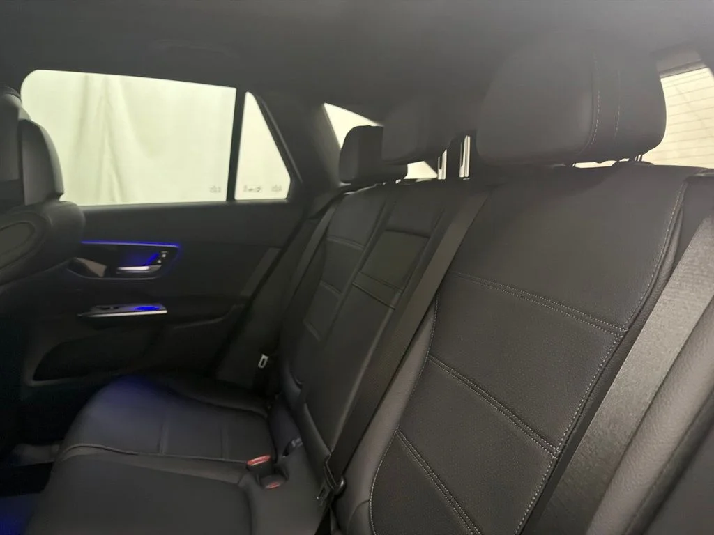 New 2027 Black Mercedes-Benz GLC 300 image 18