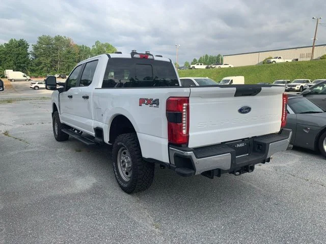Used 2024 White Ford XL image 5