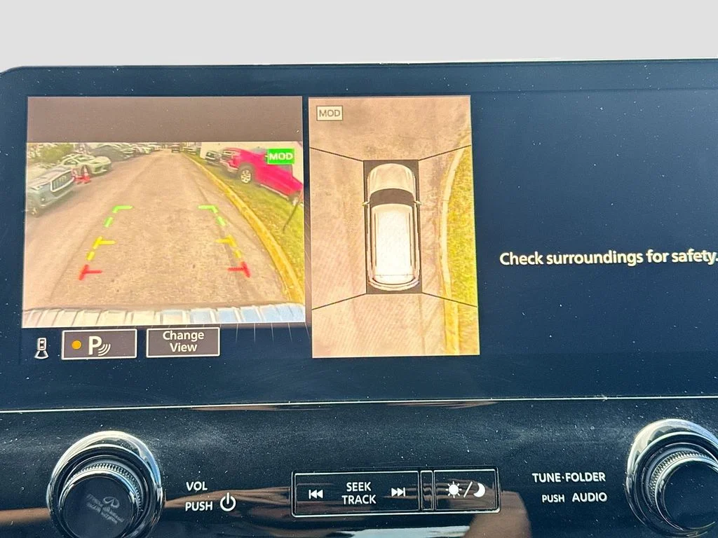 Certified Used 2024 Gray INFINITI LUXE image 15