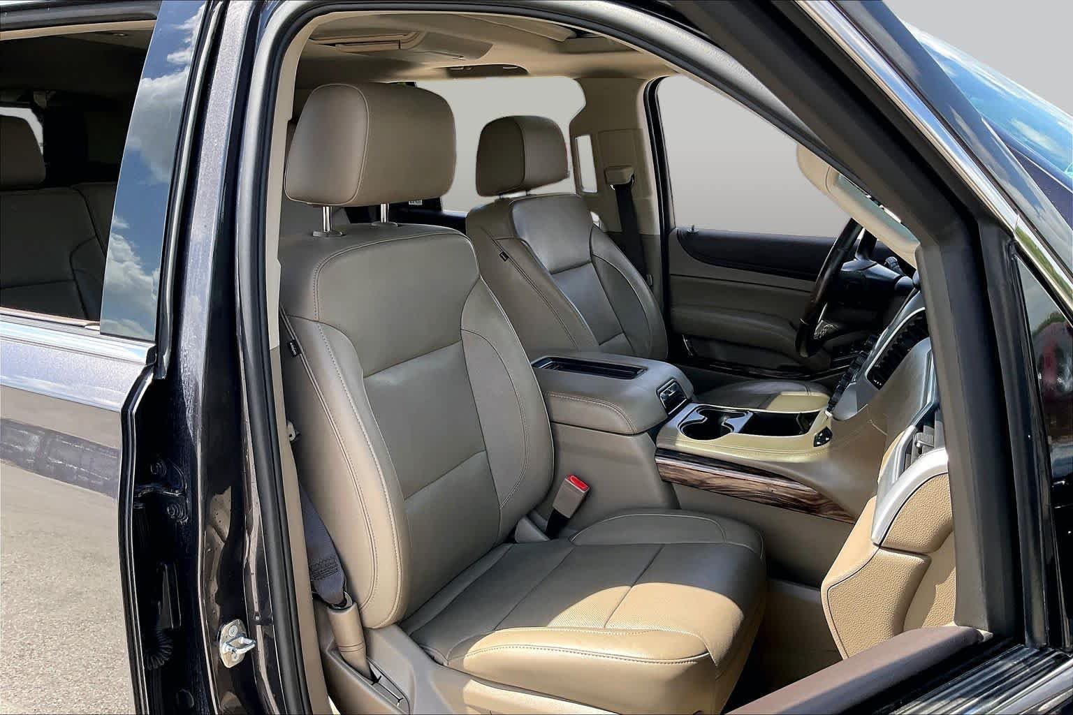 Used 2018 Iridium Metallic GMC SLT image 9