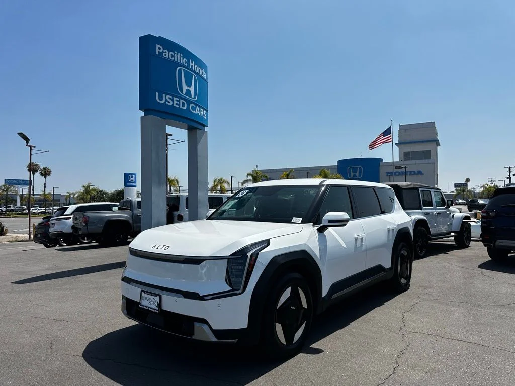 Used 2024 Kia Ev9 Light L/R with VIN KNDAB5S15R6031207 for sale in San Diego, CA