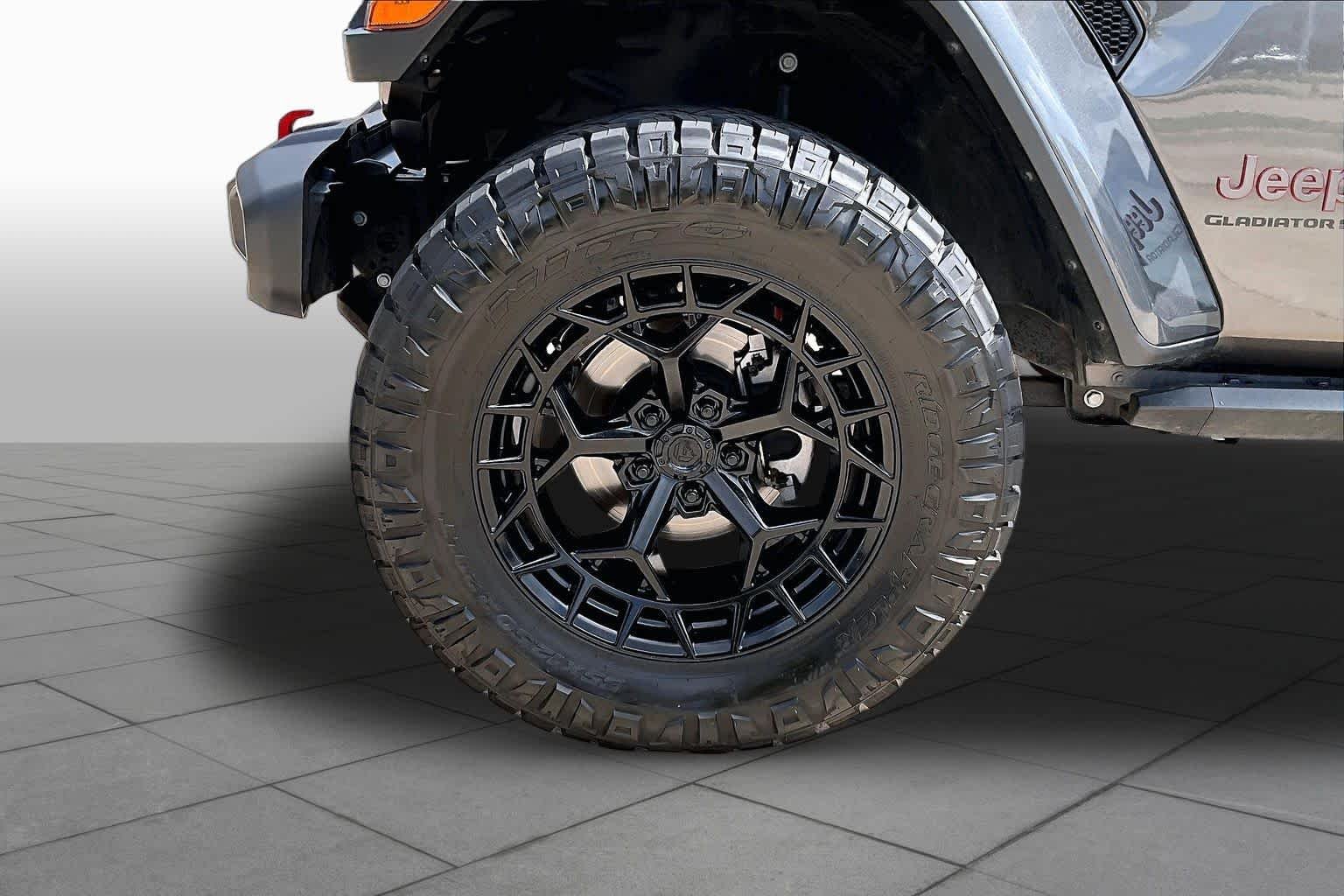 Pre-Owned 2025 Jeep Gladiator Rubicon