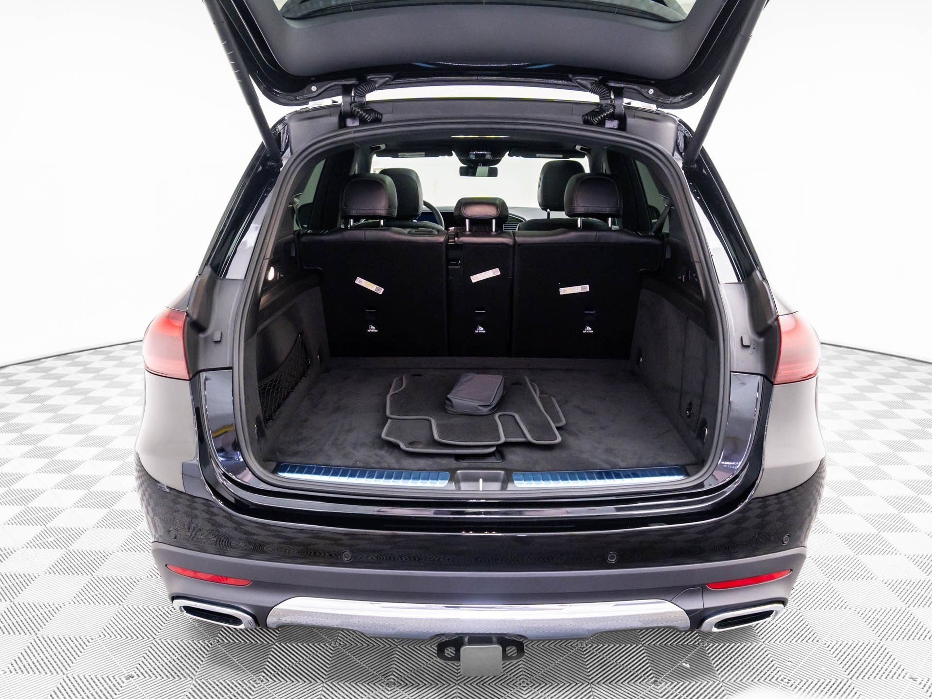 New 2026 Obsidian Black Metallic Mercedes-Benz GLE 350 image 64