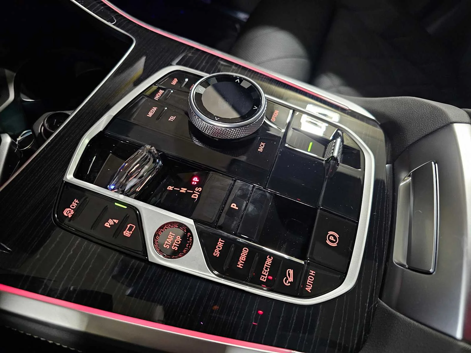 New 2026 Brooklyn Grey Metallic BMW xDrive50e image 21