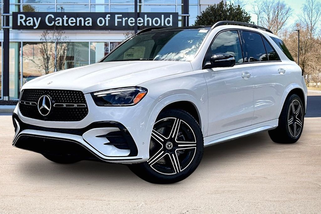 New 2026 MANUFAKTUR Moonlight White Metallic Mercedes-Benz GLE 350 image 1