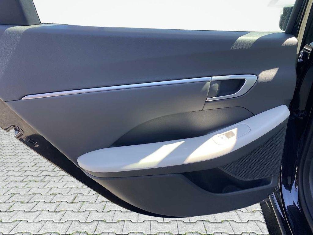 New 2026 Black Hyundai SEL Sport image 31