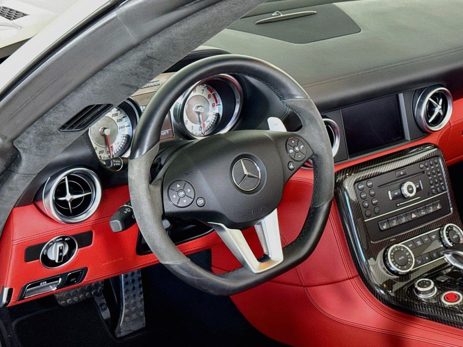 Used 2012 designo Mystic White II Mercedes-Benz SLS AMG® image 16