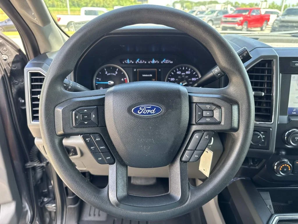 Certified Used 2020 Magnetic Metallic Ford XLT image 21