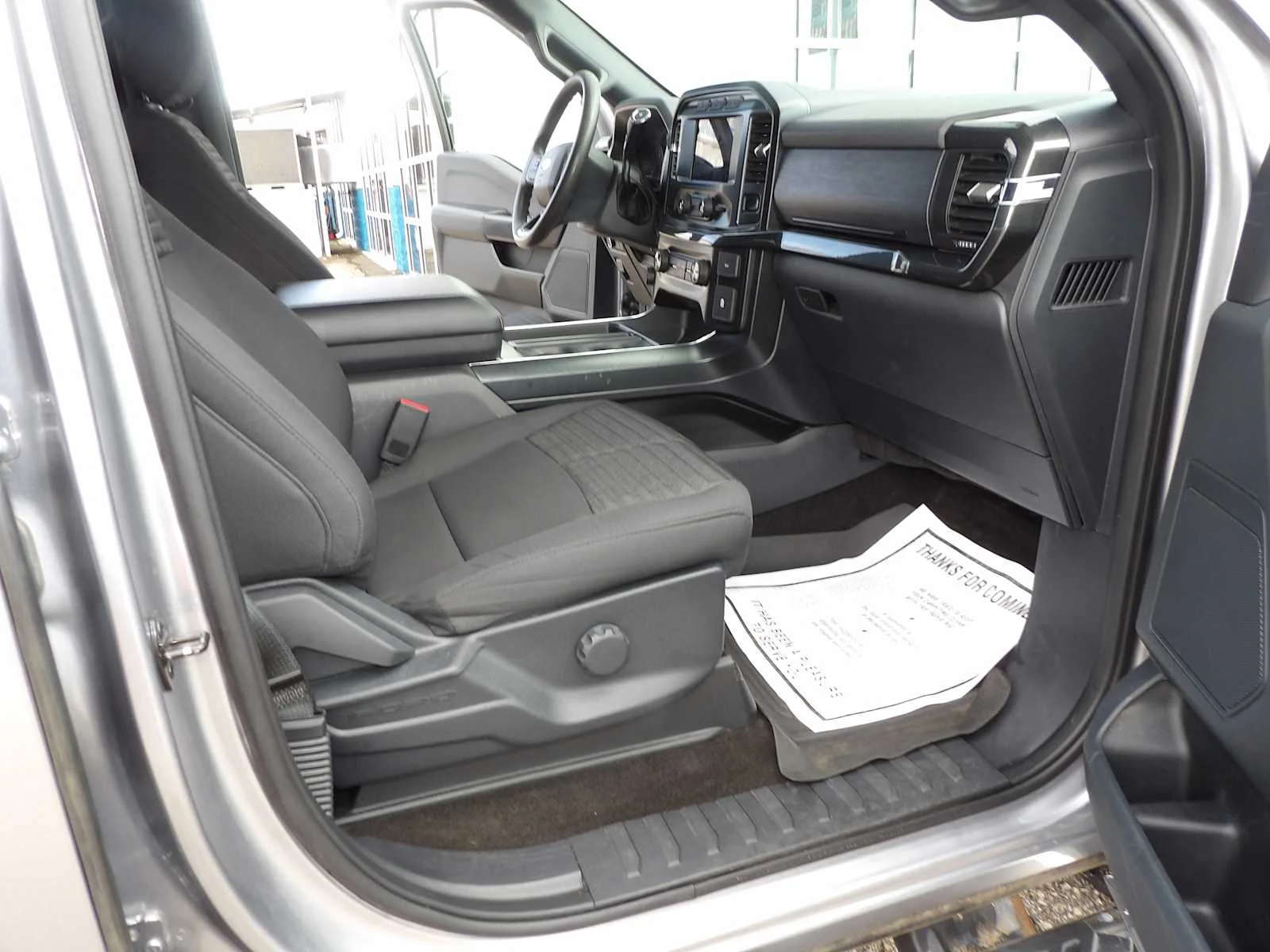 Used 2021 Iconic Silver Metallic Ford XL image 13