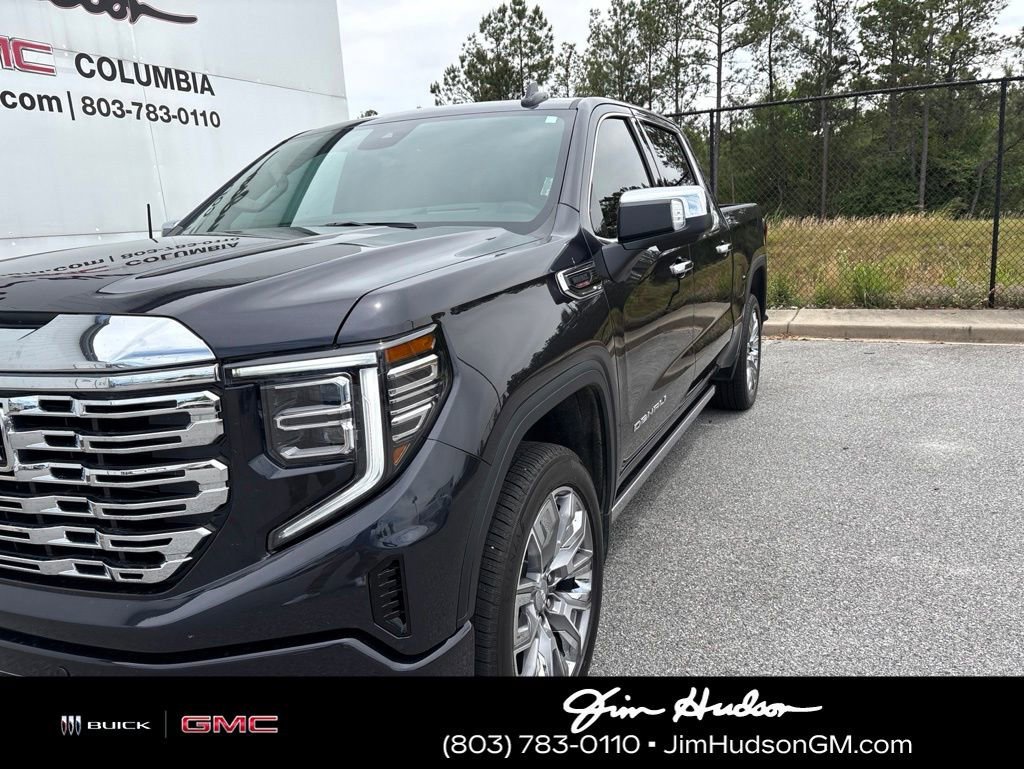2025 GMC Sierra 4WD Crew Cab Short Box Denali's photo