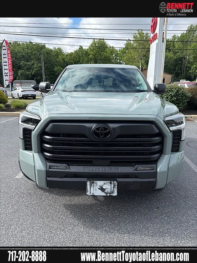 Used 2024  Toyota SR5 image 1