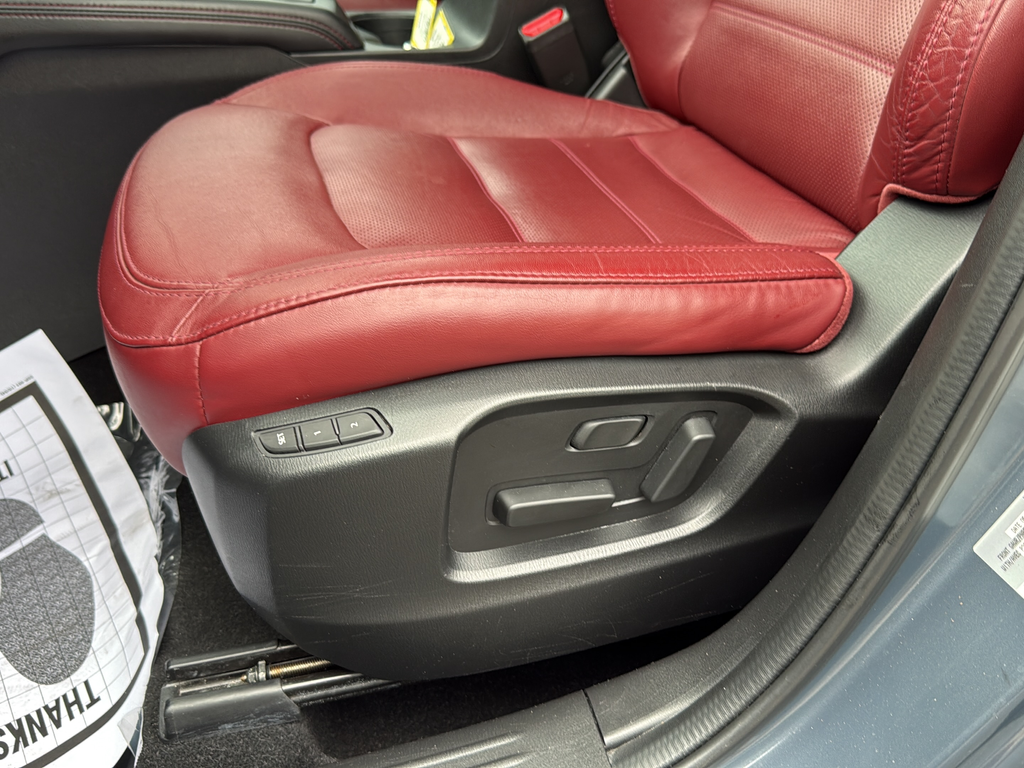 Certified Used 2024 Gray Mazda 2.5 S Carbon Edition image 18
