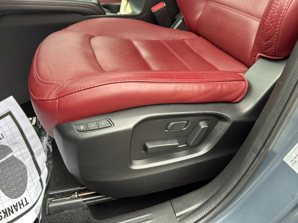 Used 2024 Gray Mazda 2.5 S Carbon Edition image 18