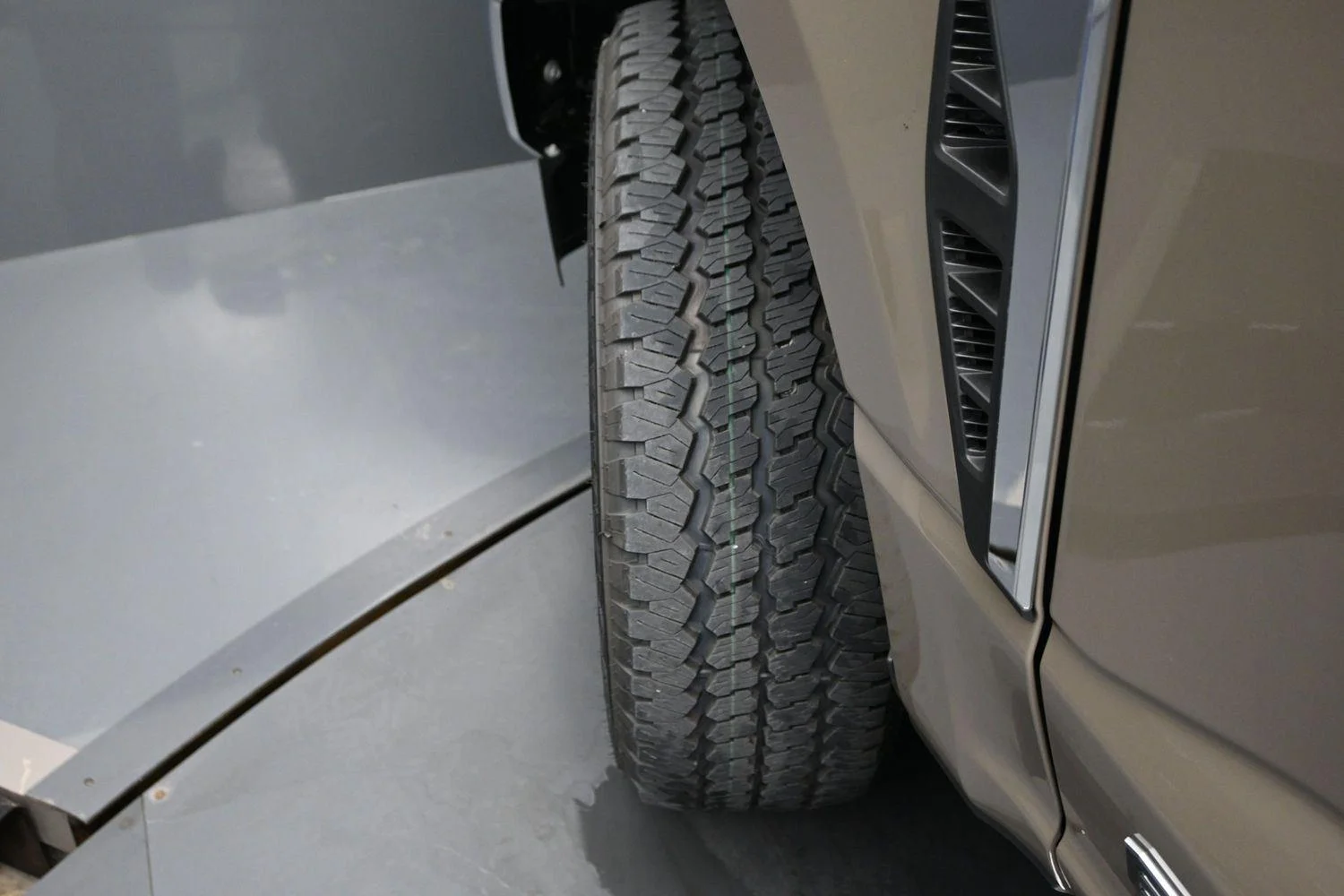 New 2026 Marsh Gray Ford F-350® XLT image 5