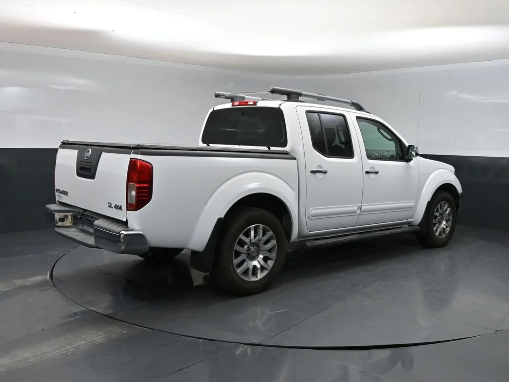 Used 2011 Nissan Frontier SL with VIN 1N6AD0EV2BC421309 for sale in Hutchinson, KS