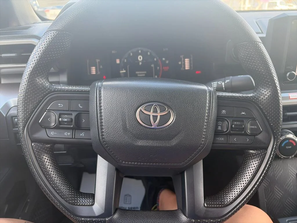 Used 2025 White Toyota SR5 image 26