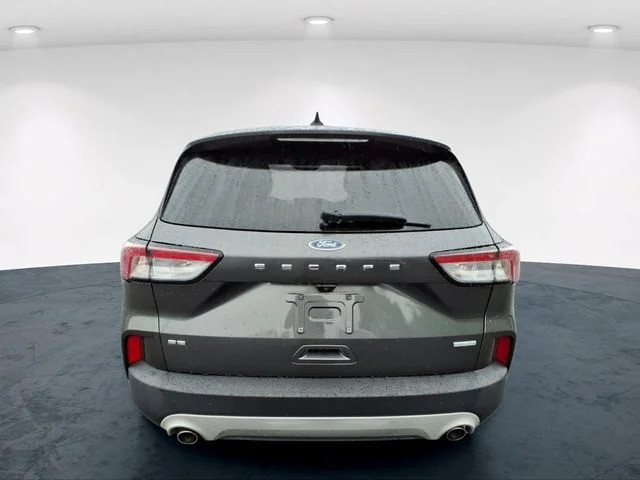 Used 2020 Gray Ford SE image 10