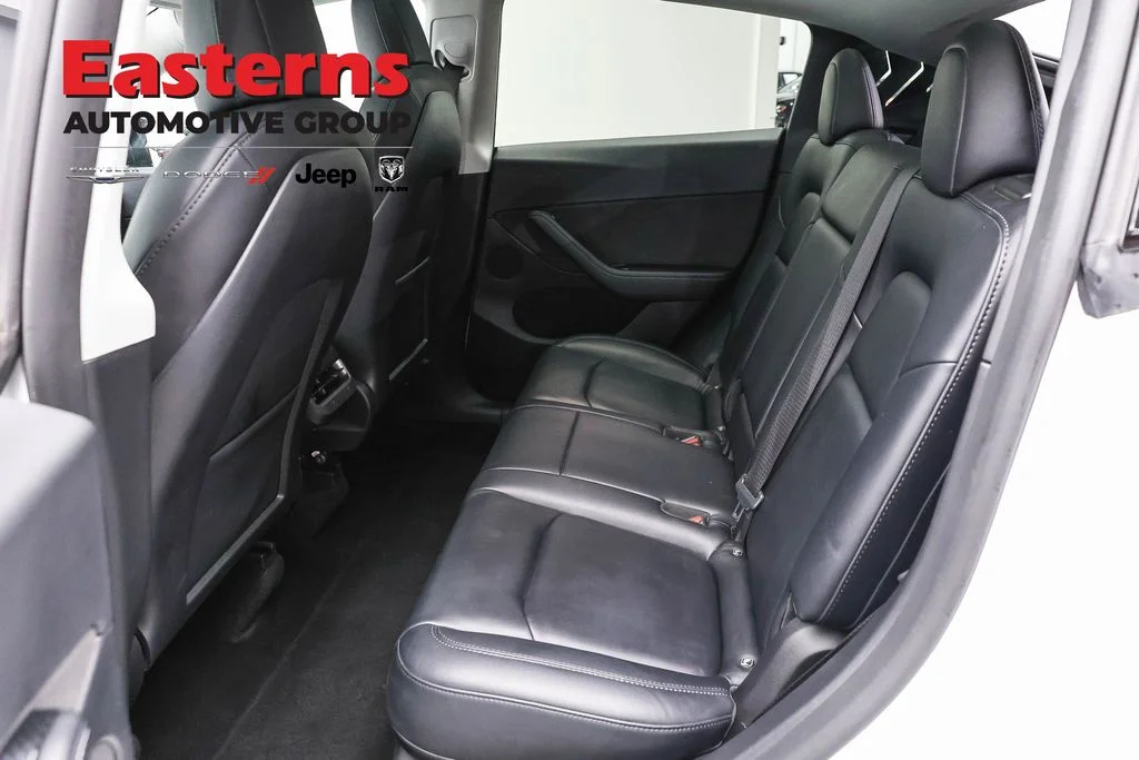 Used 2022  Tesla Performance image 16