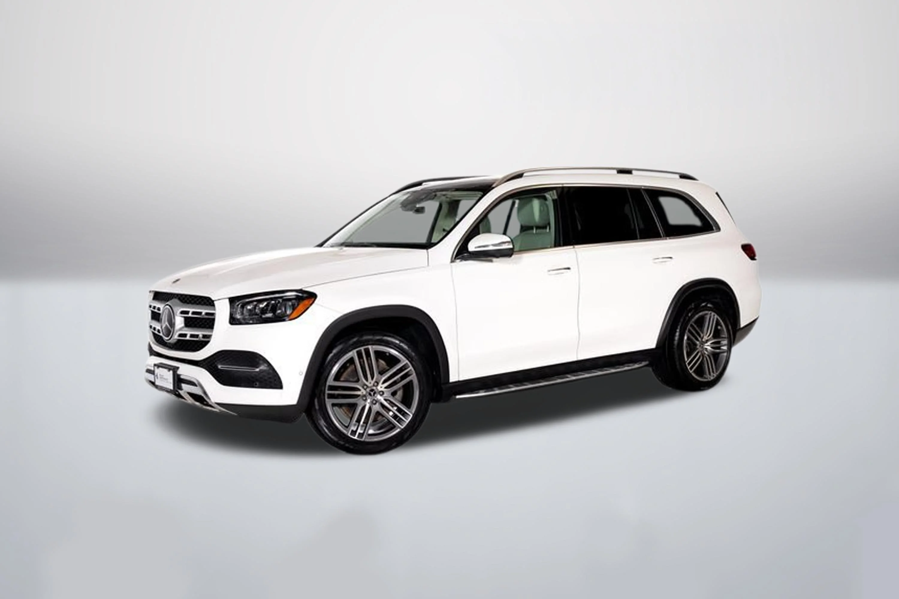 Used 2023 White Mercedes-Benz GLS 450 image 1
