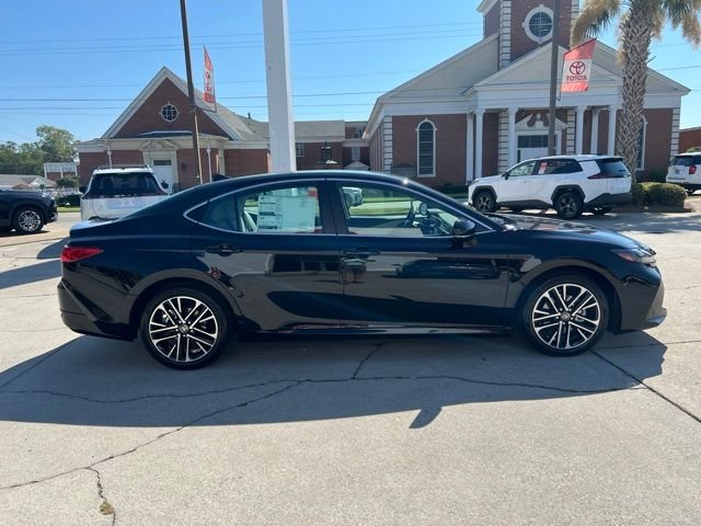 New 2026 Midnight Black Metallic Toyota  XLE image 7