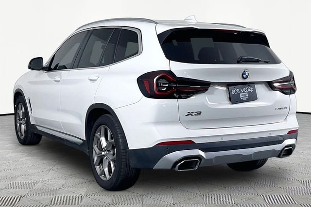 Used 2023 White BMW sDrive30i image 4