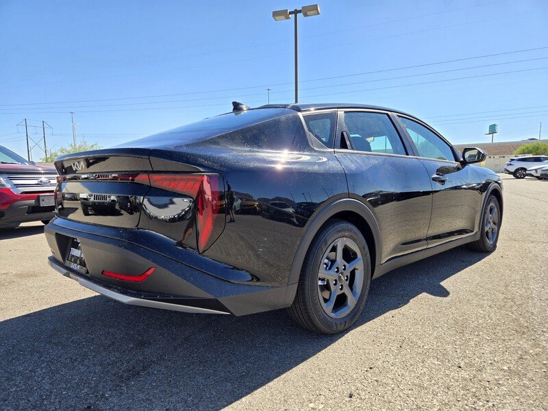New 2026 Aurora Black Pearl Kia LXS image 3