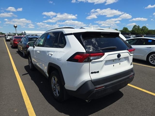 Used 2023 Ice Cap Toyota XLE image 4