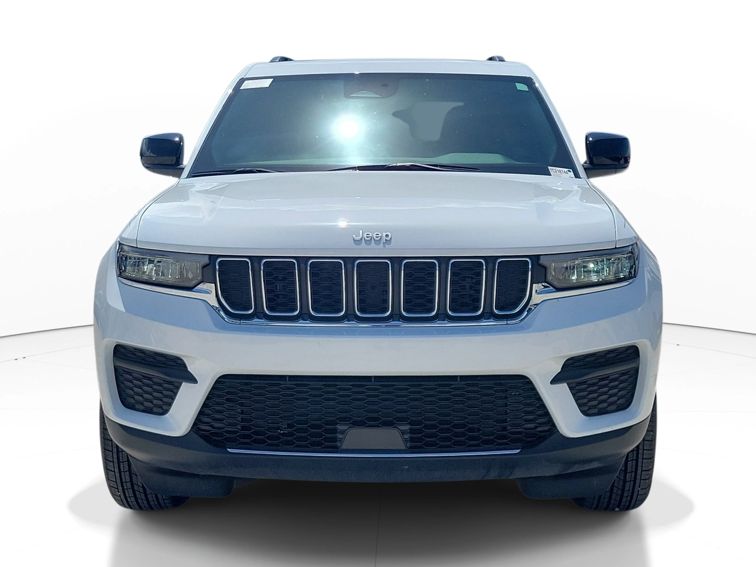 New 2026 Bright White Clearcoat Jeep Laredo X image 2