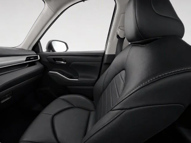 Used 2023 Pearl Toyota XLE image 16