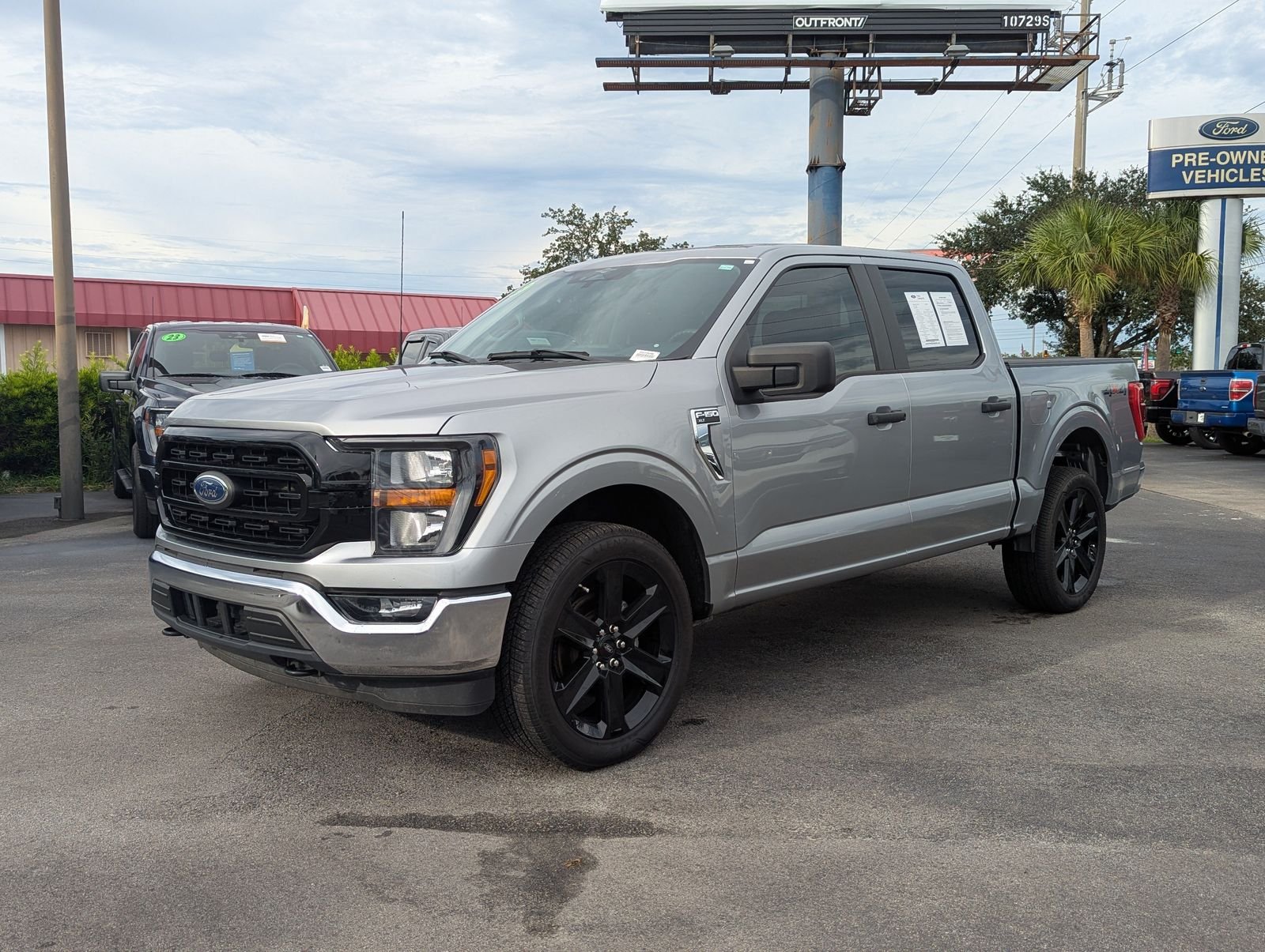 Used 2023 Silver Metallic Ford XLT image 5