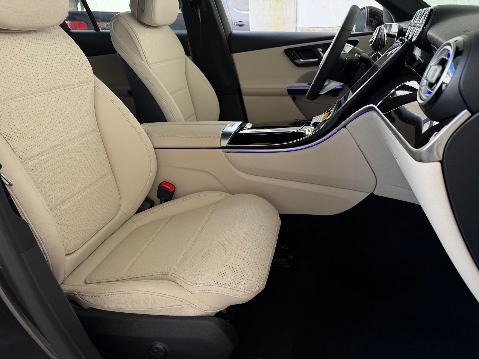 Certified Used 2026 Gray Mercedes-Benz GLC 300 image 17