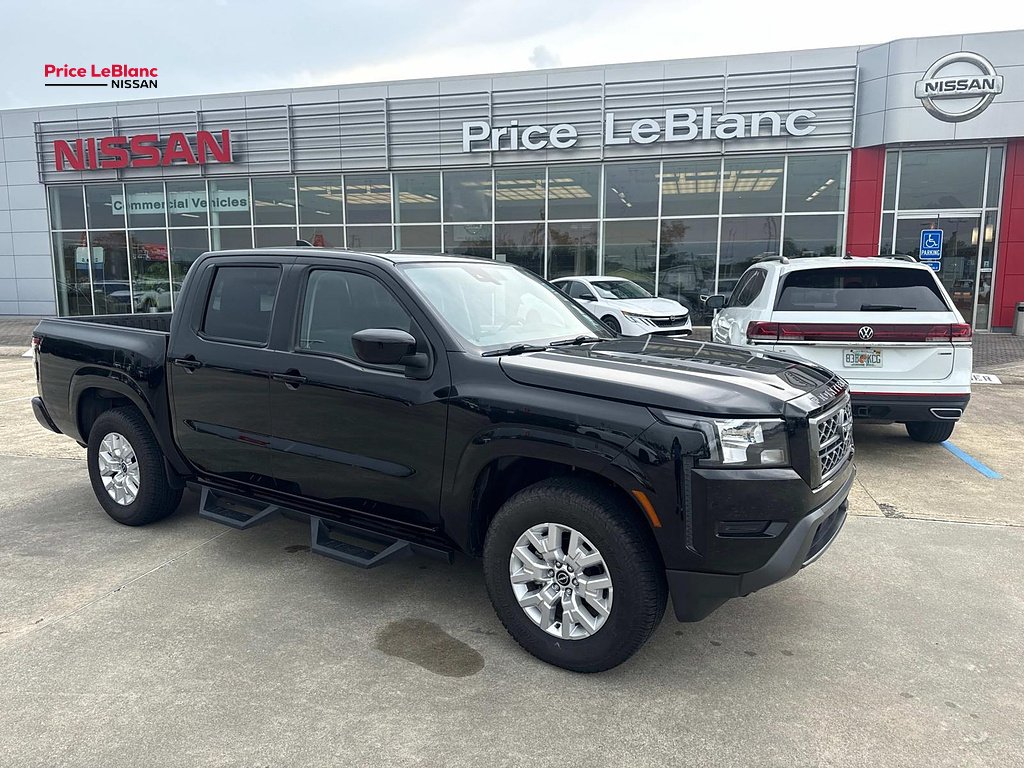 2022 Nissan Frontier SV