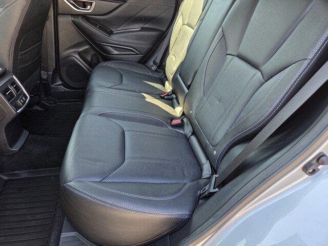 Used 2020 Ice Silver Metallic Subaru Limited image 22