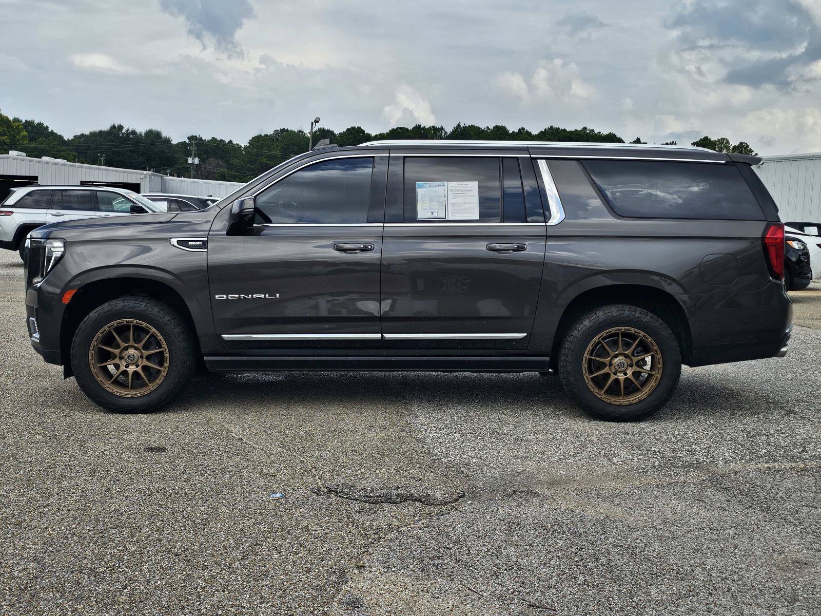 2021 GMC Yukon XL Denali - Photo 12