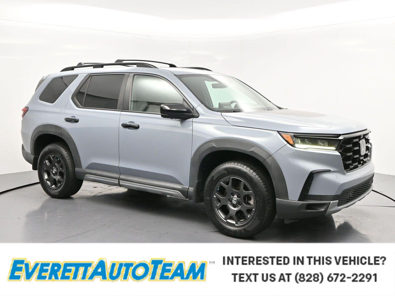 Used 2023 Sonic Gray Pearl Honda TrailSport image 1