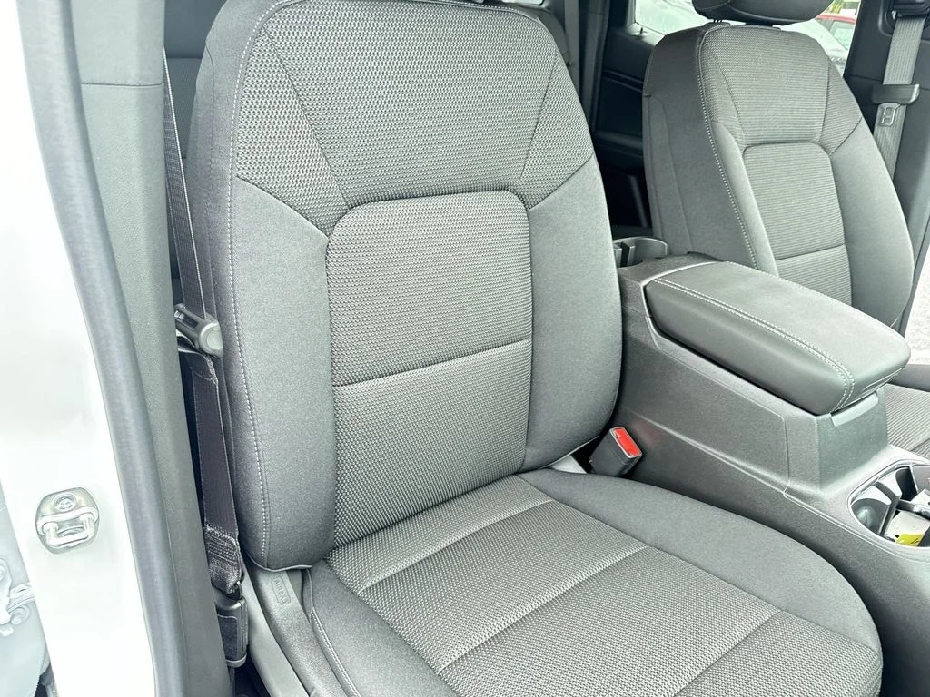 Certified Used 2024 White GMC Elevation image 29