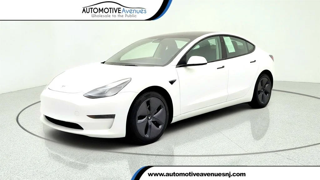 2023 Tesla Model 3's photo