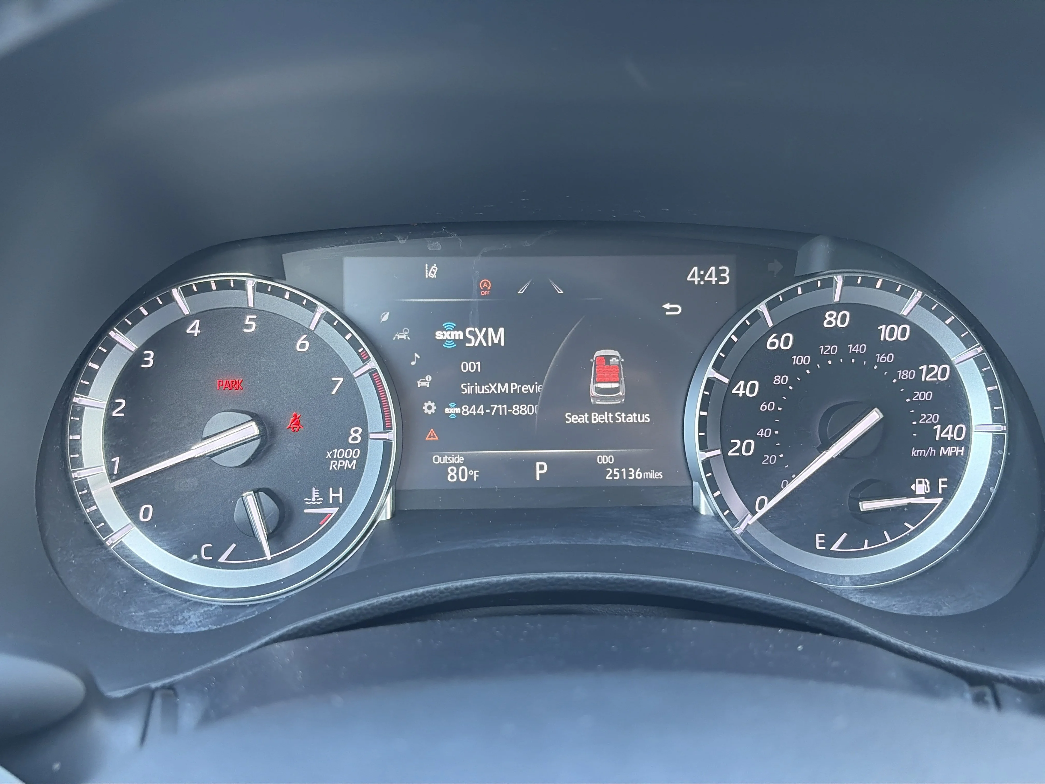 2022 Toyota Highlander XLE - Photo 17