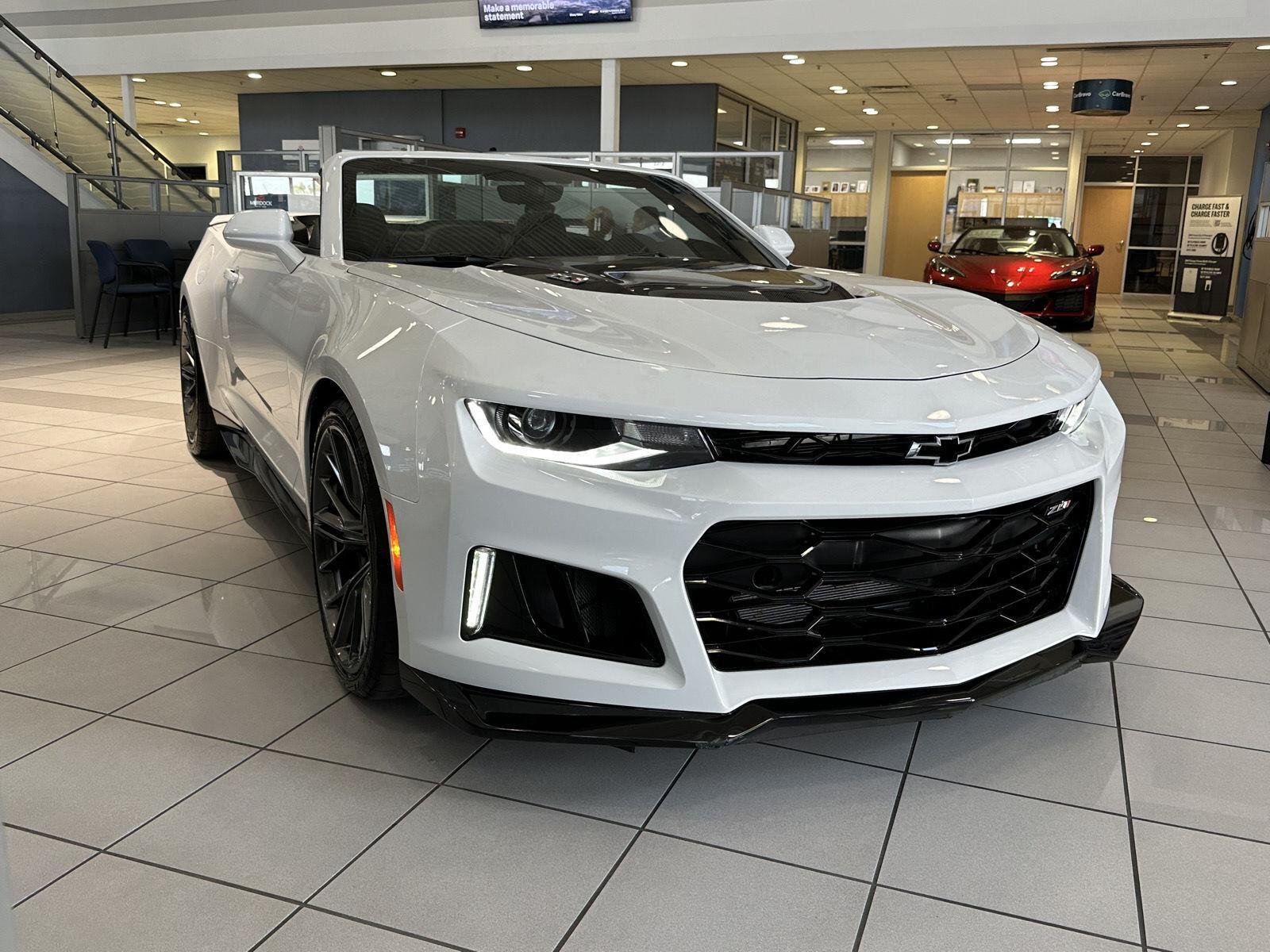 2022 Chevrolet Camaro ZL1 - Photo 10