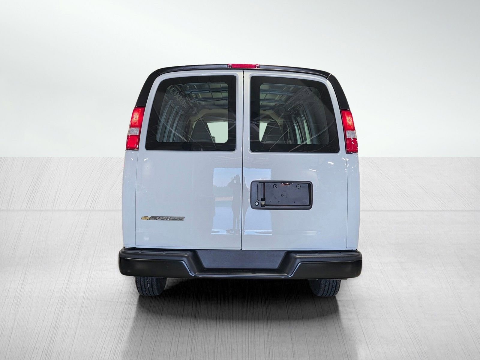 2026 Chevrolet Express Cargo Work Van - Photo 6