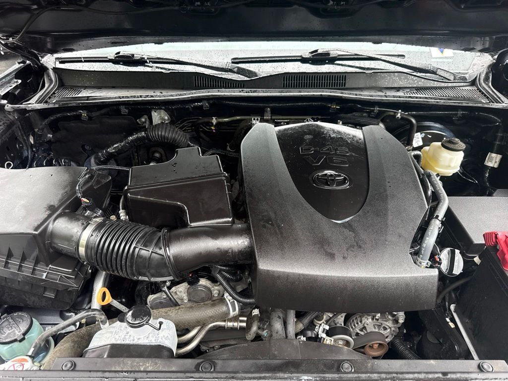 Used 2023 Gray Toyota SR image 12