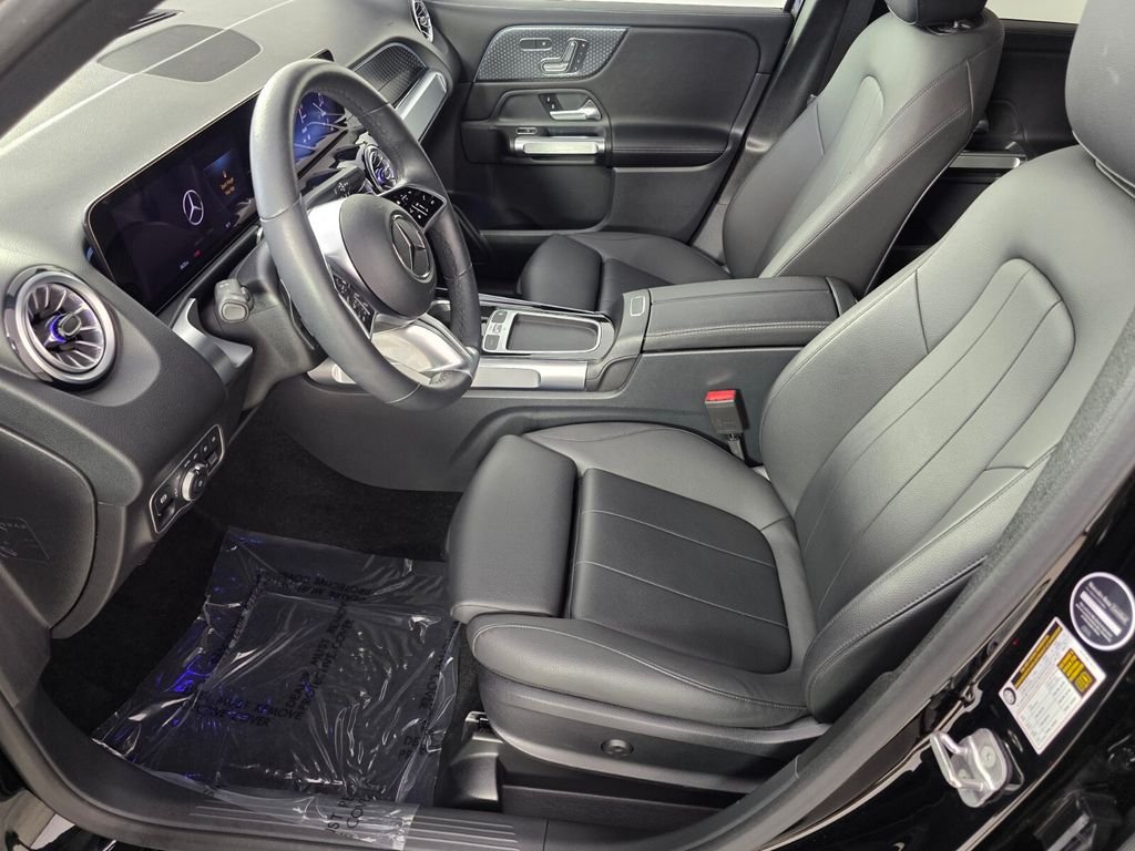 Certified Used 2025 Black Mercedes-Benz GLB 250 image 9