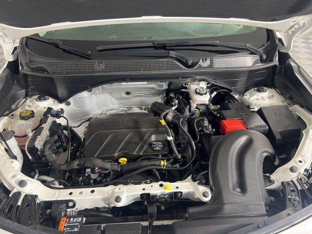 Used 2024 Summit White Buick Preferred image 23