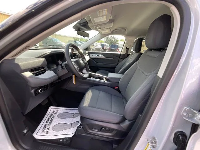 New 2026 Space White Metallic Ford Active image 16