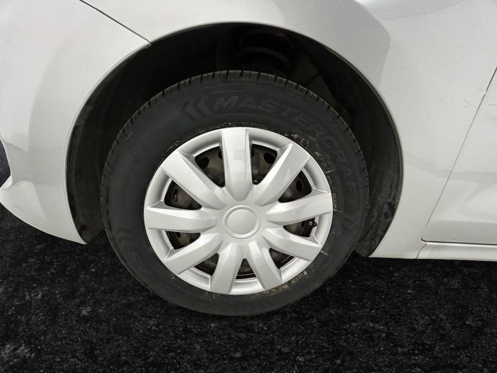 Used 2019 Silver Kia S image 27