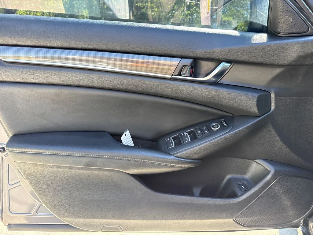 Used 2018 Modern Steel Metallic Honda Sport image 13