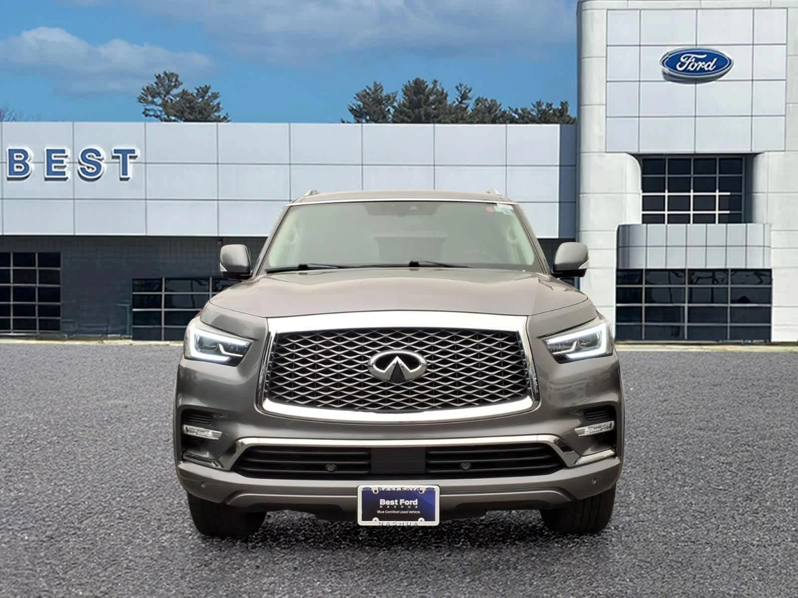 Used 2019 Graphite Shadow INFINITI LUXE image 11
