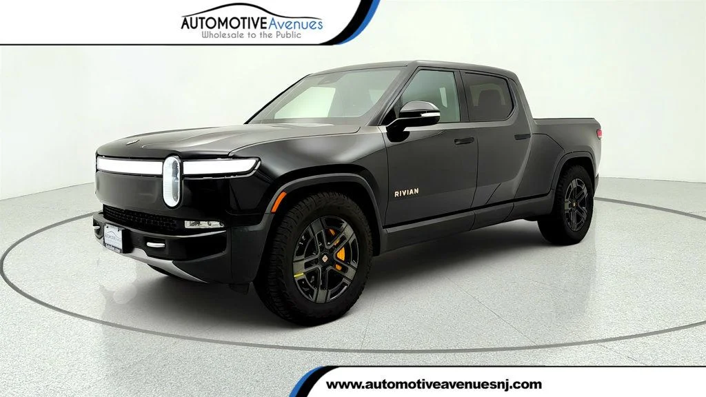 2023 Rivian R1T's photo