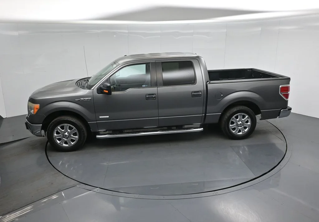 Used 2013 Gray Ford XLT image 38